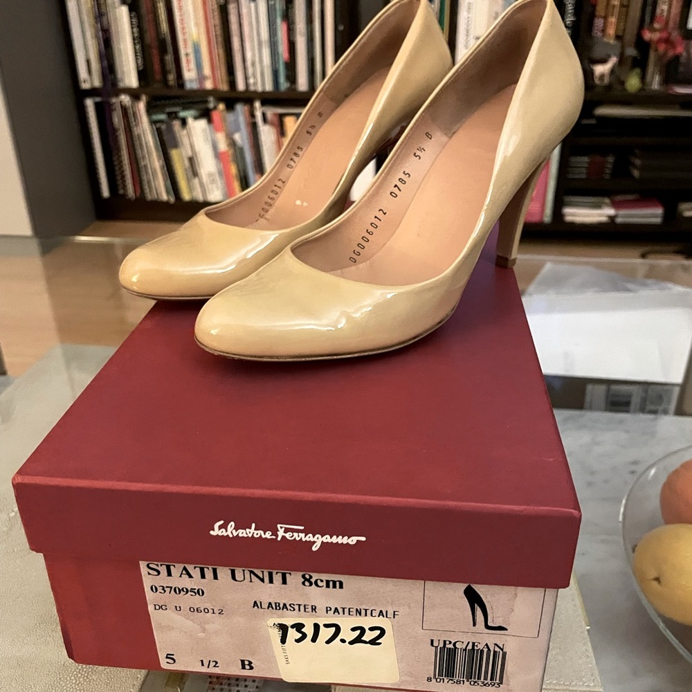 Salvatore Ferragamo Alabaster Paten calfskin 5.5b with box